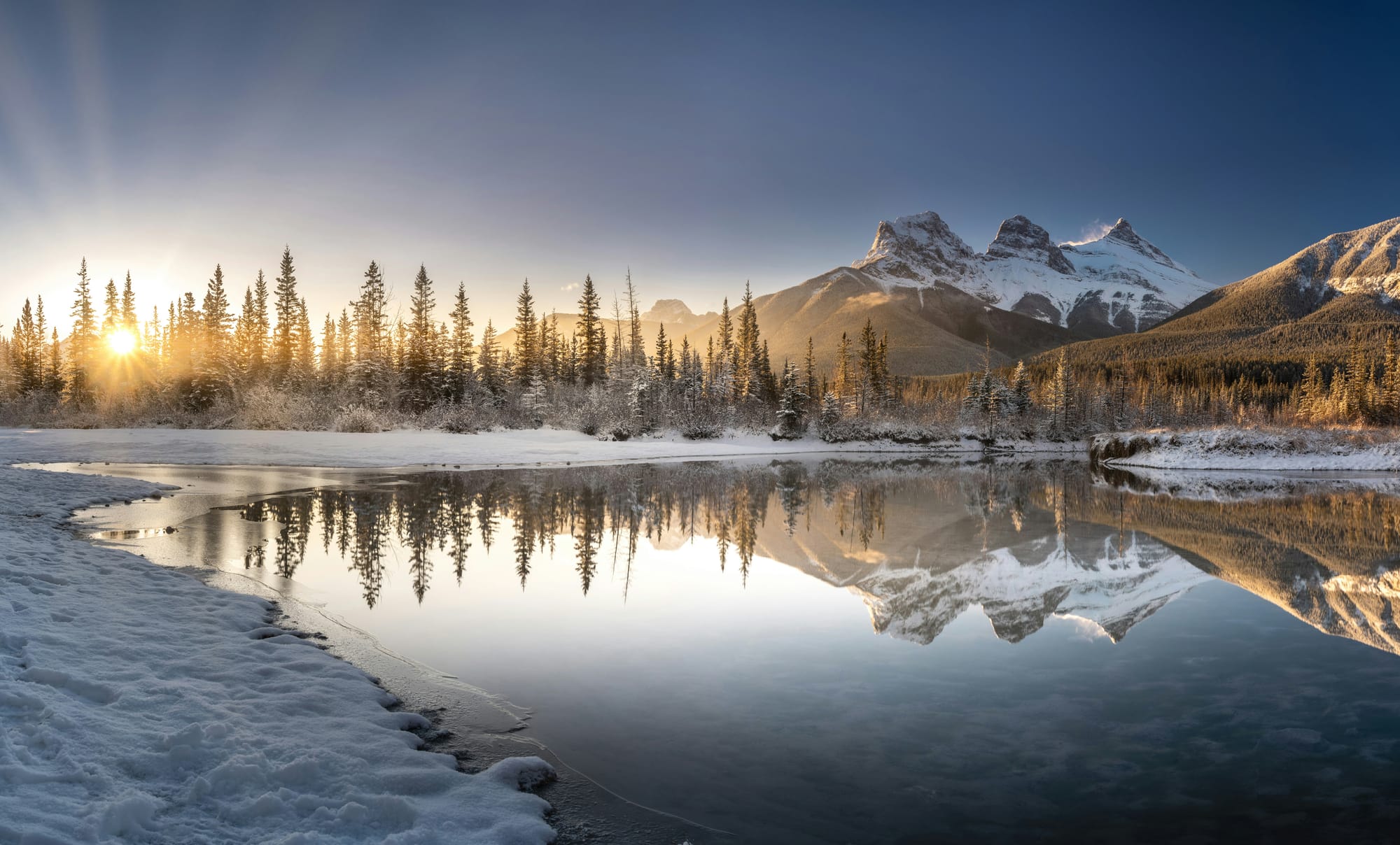 Three Sisters Viewpoint, Canmore, AB, Canada